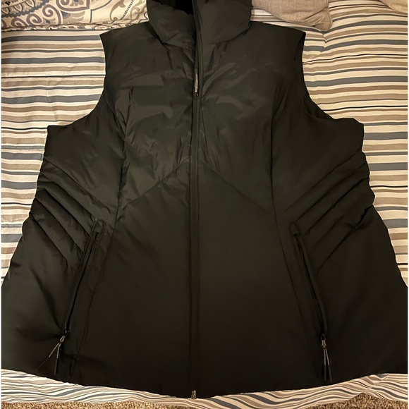 Black champion vest - Picture 1 of 4